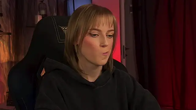 Chat XXX ao vivo de KiraMontoya