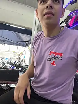 Chatroom XXX en direct de Johan_stick