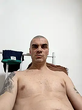 XXX chat uživo modela DOMINATOR_SIR-MASTER