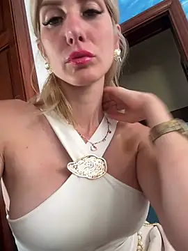 triiniiityのウェブカメラショー