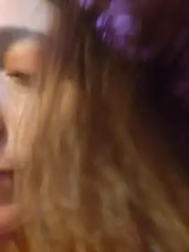 Онлайн чат XXX VickyHoult