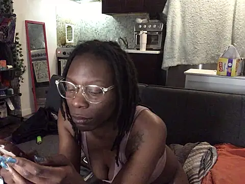 littyleesh1's Live XXX Chat