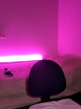 Chatroom XXX en direct de Tefannyy_