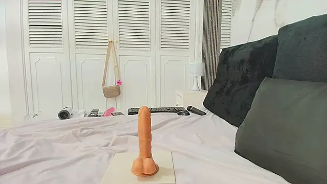 MayaBaker live XXX chat