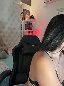 ZarahEvans' Live XXX Chat