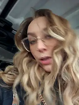 Онлайн чат XXX LilyOrion