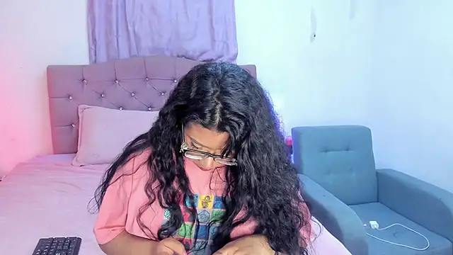 Онлайн чат XXX Latinabombsheell