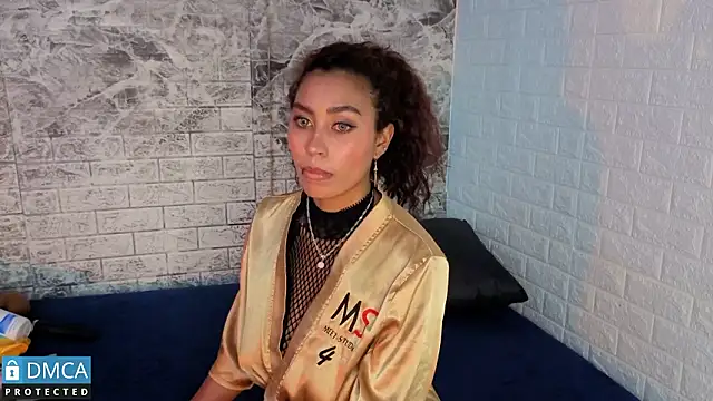 Онлайн чат XXX Bella_Palacios