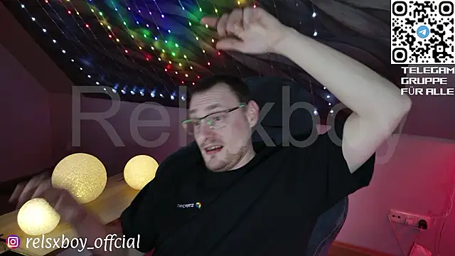 Relsxboy Live XXX-Chat