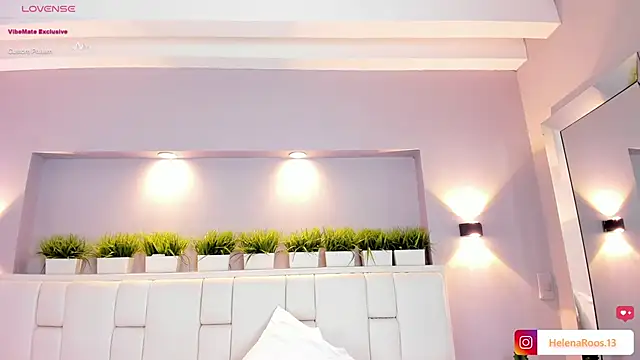 HelenaRoos 现场XXX聊天