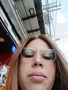 aurora_sky11 라이브 XXX 채팅