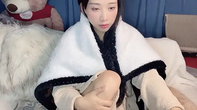 Lili-2's Live XXX Chat