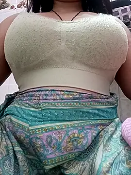 cute-mahek's Webcam Show