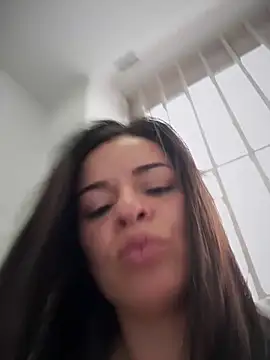 NATHALIA-28_: онлайн-секс-чат