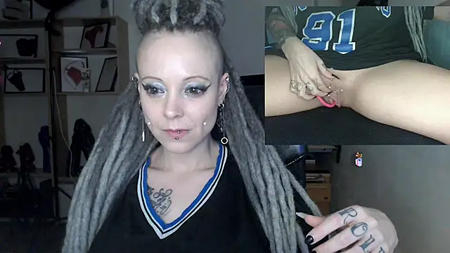 EdgesOfReality's Live XXX Chat