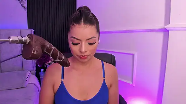 daniiphoeniixx's Live XXX Chat