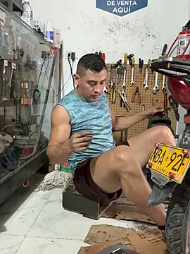 Paul22cm-: απευθείας συνομιλία ΧΧΧ