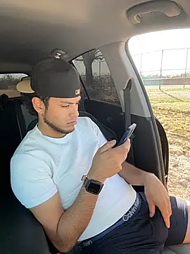 StrokingDaddy4's Live XXX Chat