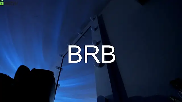 Mikeyvioleta_ 라이브 XXX 채팅