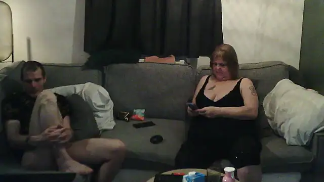 Sylviastar46: απευθείας συνομιλία ΧΧΧ