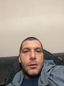 Kinkycouple142's Live XXX Chat