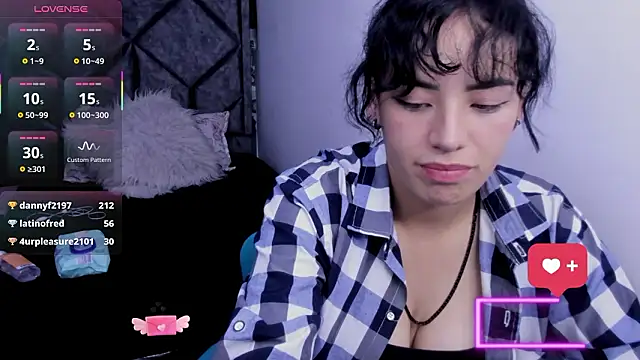 Kiara_Fox__ 现场XXX聊天