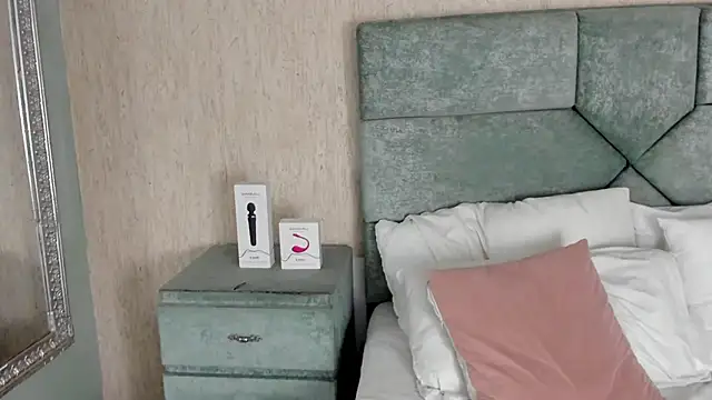 NaomySakura Chat XXX in diretta