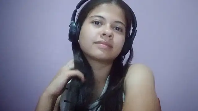 AuroraMacintosh: απευθείας συνομιλία ΧΧΧ