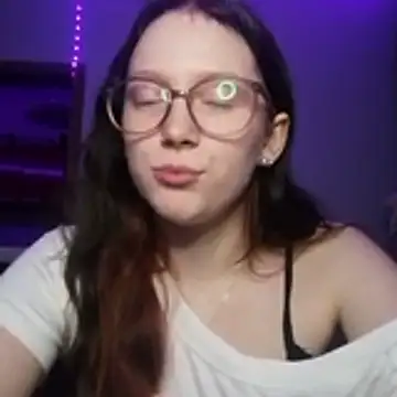 YoungLisaa18 现场XXX聊天