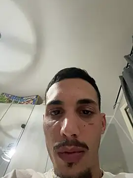 piccolo2002's Live XXX Chat