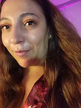 VickyHoult – Naživo XXX chat