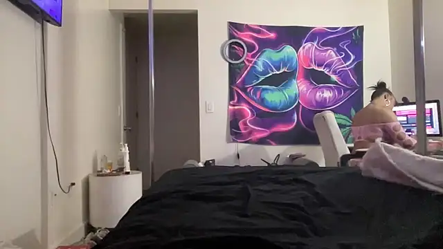 mzpretty444's Live XXX Chat