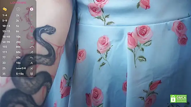 ToyaPletz live XXX chat