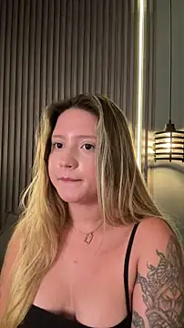 MiaPetit_'s Live XXX Chat