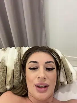 Chat +18 de IsabellaEtthan ao vivo