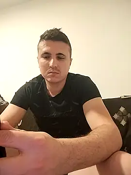 Chatroom XXX en direct de MrNoBoDy000