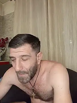 Alexdaniel89 Adlı Modelin Canlı XXX Sohbeti