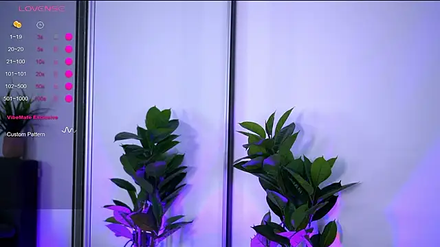 BabbyAisha Adlı Modelin Canlı XXX Sohbeti