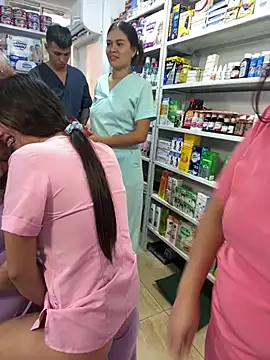 kandalove Adlı Modelin Canlı XXX Sohbeti