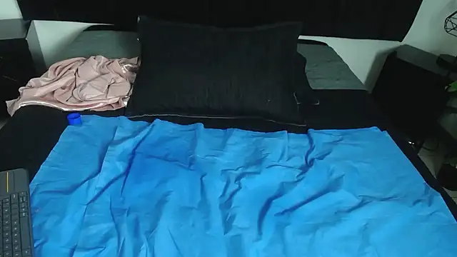 CamiilaReyes' Live XXX Chat