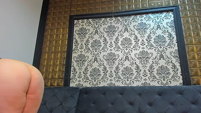 LissaBigTitts: онлайн-секс-чат