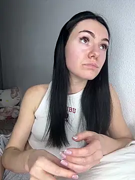 Show modela karrr__aaa na web-kameri