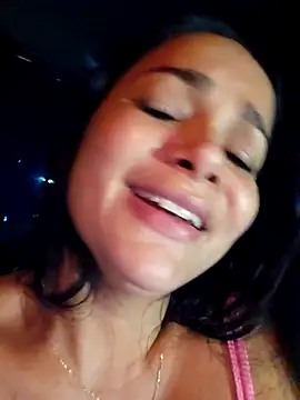 XXX chat uživo modela CataleyaRusso