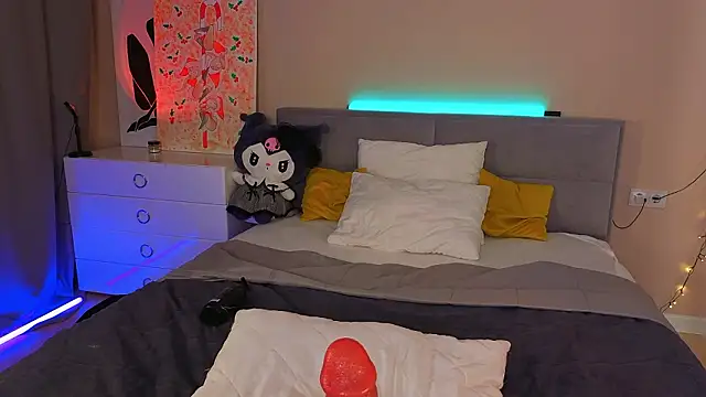 XXX chat uživo modela Mia_Luw