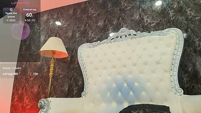 MirandaSould 即時 XXX 聊天