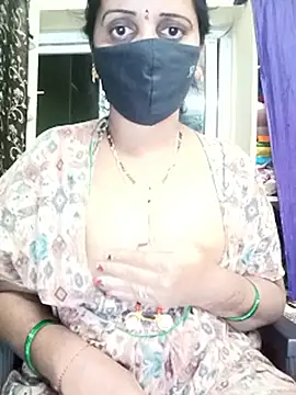 Mee_harini-telugupilla webkamerás műsora