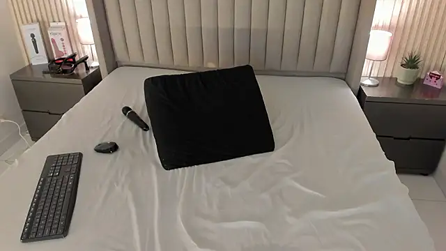 AmaraFierce Chat XXX in diretta