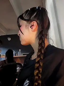 Celeste_Moretti's Live XXX Chat