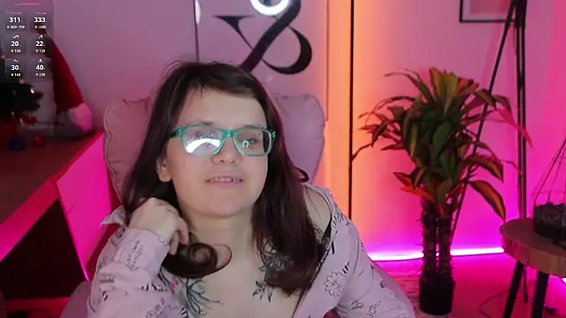 XXX chat uživo modela Ariell_Mini