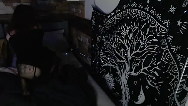 Kinky_Pinky: онлайн-секс-чат